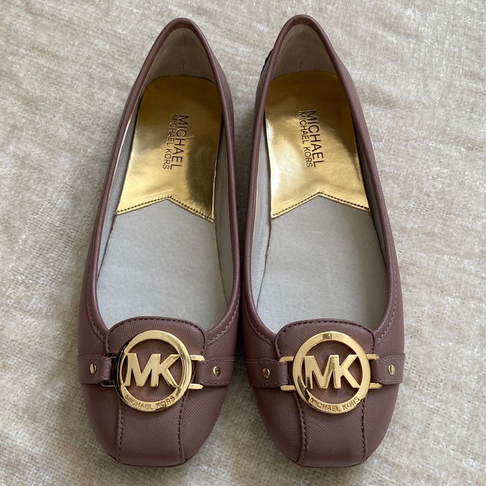 NWOT Michael Kors Flats